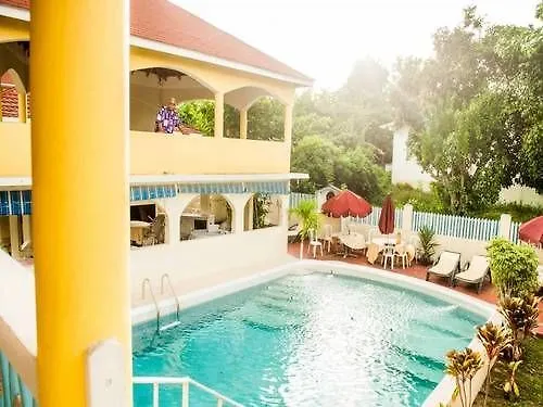 Villa La Cage Negril