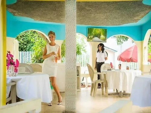 Villa La Cage Negril